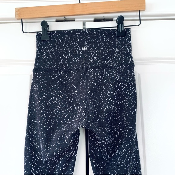 Lululemon Wunder Under Leggings Black High Rise Pants Magnetized Jacquard Size 2 - Picture 4 of 8